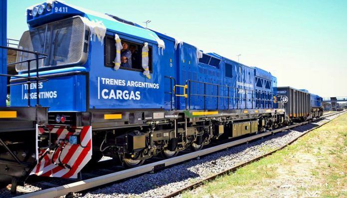 Trenes-argentinos-cargas-comienza-a-operar-en-Cuyo-InfoCampo-696x397.jpg