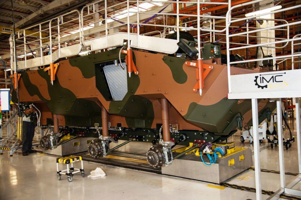 Iveco-entrega-o-Guarani-nº-400-ao-Exército-Brasileiro-4-1024x682.jpg