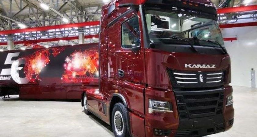 La-historia-de-los-camiones-Kamaz-kama3-841x450.jpg