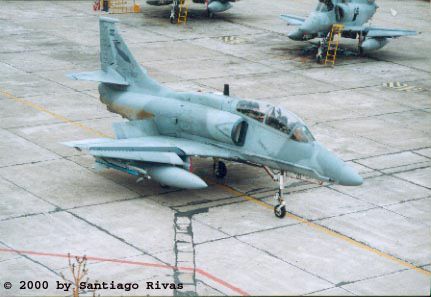 OA-4AR con Sidewinder.jpg